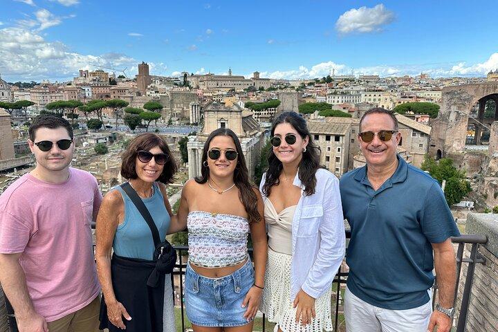 Tour privado por el Coliseo Foros Colina Palatina y Antigua Roma