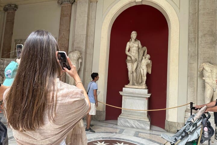Skip-the-line Private: Vatican Museums, Sistine Chapel&St Peter's