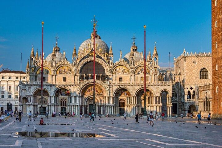 Venedig: Markusdom Dogenpalast und Gondelfahrt