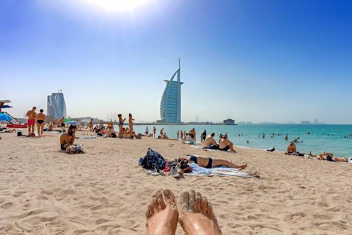 Heldagstur till Dubai City Tour med Global Village och Miracle Garden