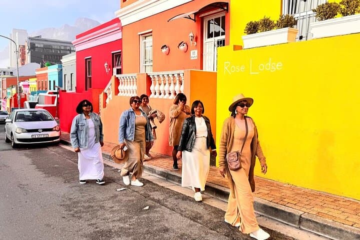 Full Day Table Mountain, Penguins, Cape Point & Muizenberg Tour
