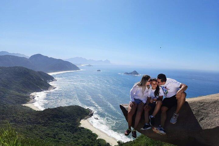 Caminhada Pedra do Telégrafo com Transporte e Guia Local