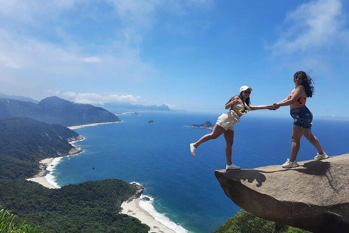 Caminhada Pedra do Telégrafo com Transporte e Guia Local