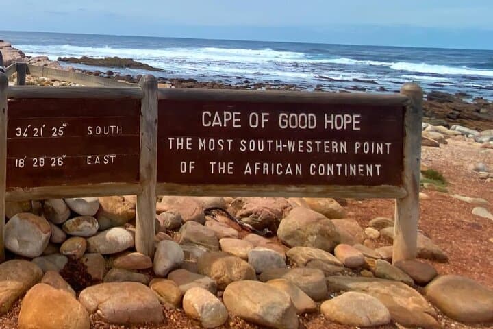 Full Day Table Mountain, Penguins, Cape Point & Muizenberg Tour