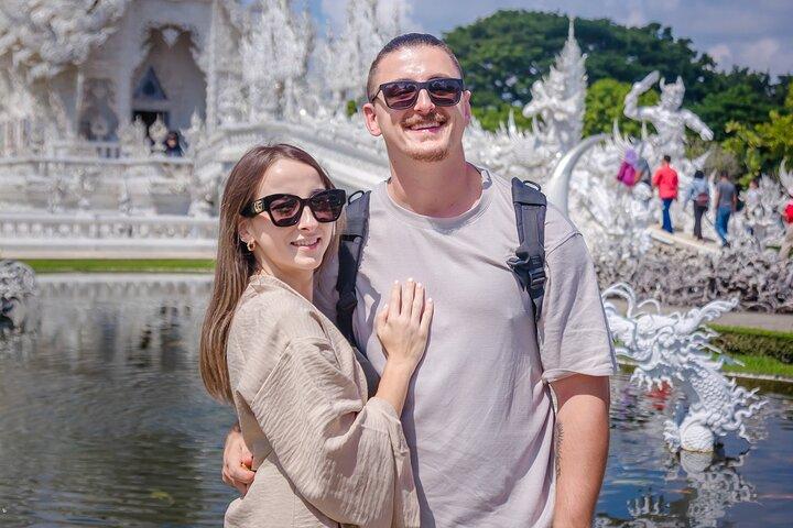 Chiang Rai Blanc Bleu Rouge Temples avec source chaude de Chaing Mai