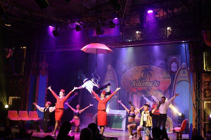 Phuket: Une nuit au théâtre Junkyard