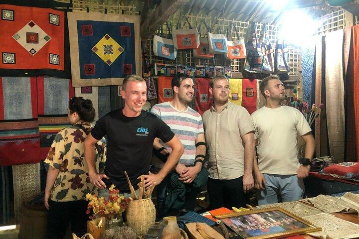 Tour di un'intera giornata ad Ha Giang Loop