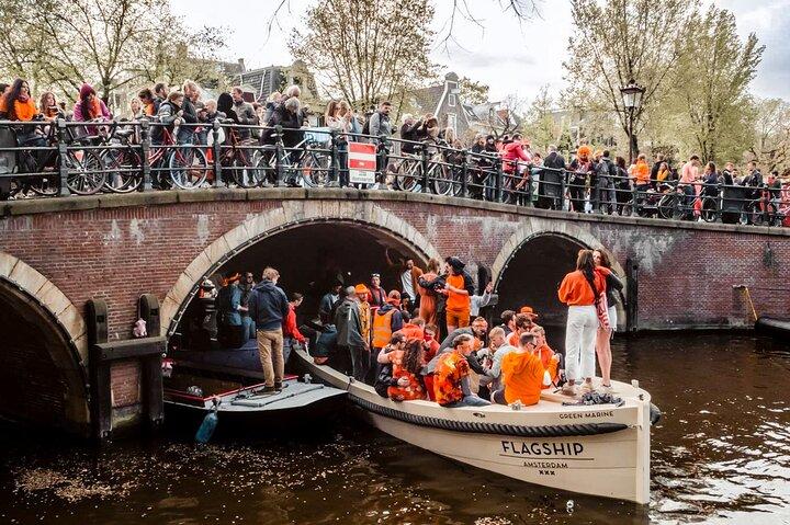 Amsterdam King's Day Boat Party com bebidas ilimitadas 2027