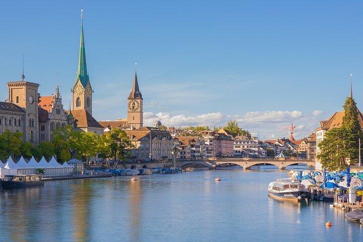 Læs mere om Lake Zurich Cruise & Lindt Chocolate Experience