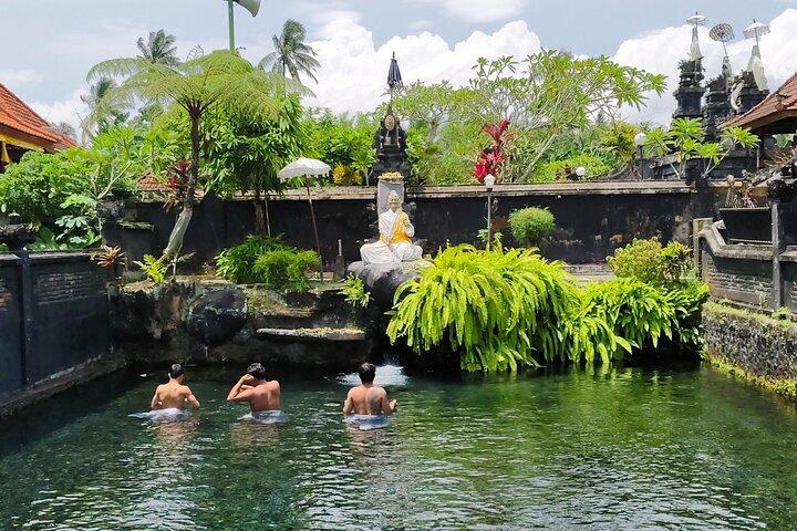 Hoteller i nærheden af Holly Water Temple and Benang Kelambu Waterfall