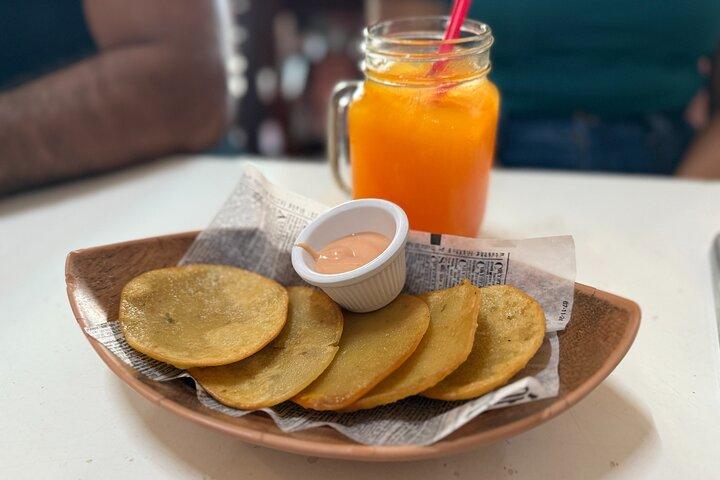 Old San Juan Food Tour com 7 degustações de sabores locais autênticos