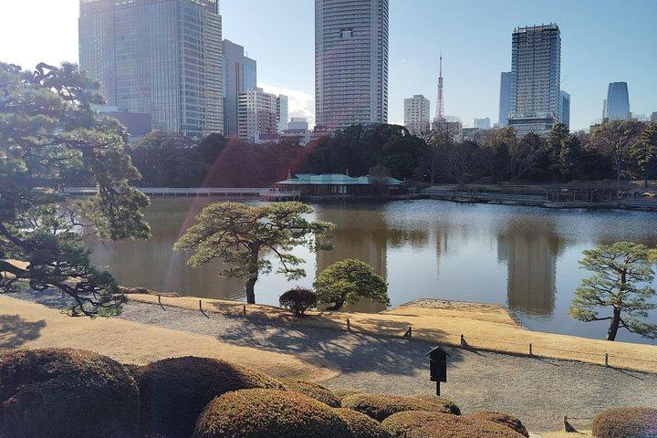東京: 浜離宮庭園プライベートウォーキングツアー