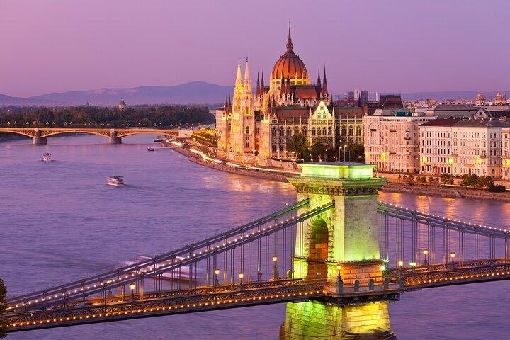 Visite privée de Bratislava-Vienne à Budapest