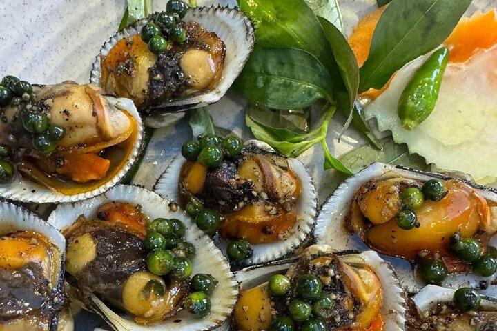 Ho Chi Minh City Food Tour met 8 + authentieke lokale proeverijen