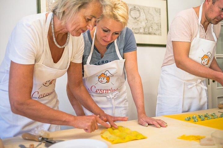 Clases de Cocina de Pasta y Tiramisu en Toscana cerca de Siena
