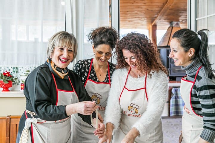 Naples Walking Tour & Traditional Cooking Class with Wine