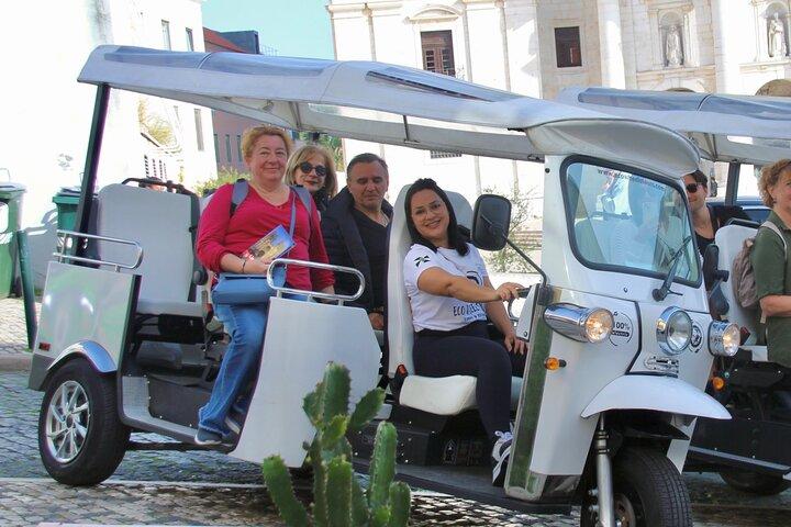 Lisbonne: Visite Guidée Privée en Quad électrique & Tuk-tuk