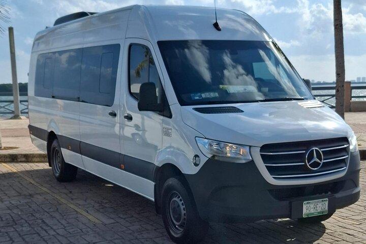 Privéretourtransfer van Cancun Airport naar boven Cancun Hotels