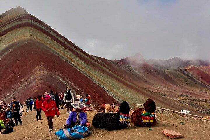 Cusco Rainbow Mountain med buffet frokost og Red Valley valgfrit