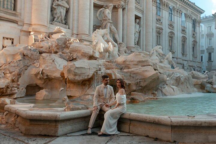 Rome: 1-Hour Private Photo Shoot for Family, Couples or Solo