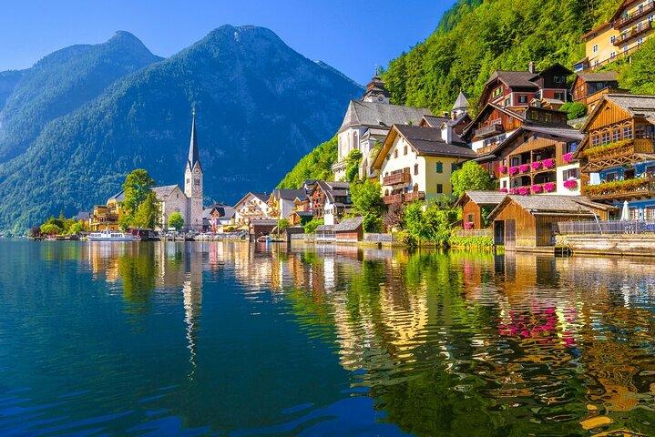 Excursion privée dans les Alpes autrichiennes–Hallstatt, Salzbourg et Melk