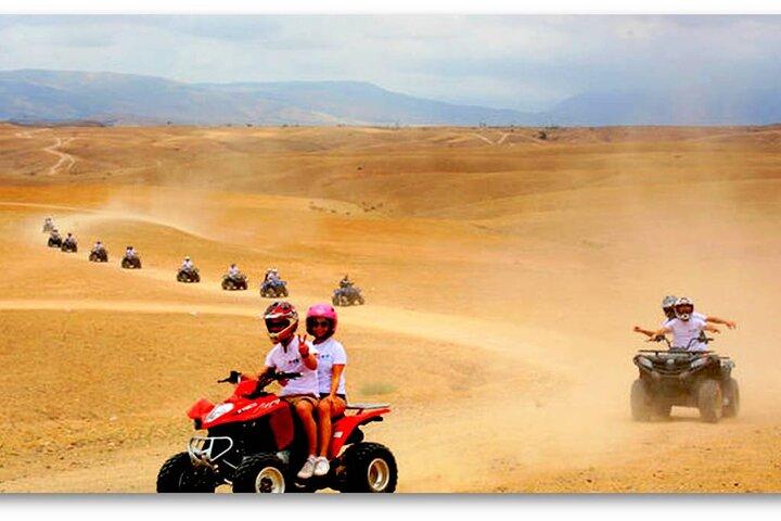 Agafay Quads Cena de camellos en Marrakech