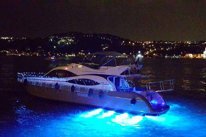 Istanbul Ultimate Luxury Experience:2-Days Private Yacht &VIP Car