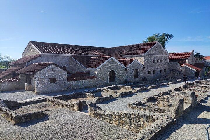 Gladiators & Kings : Excursion privée d'une journée à Roman Carnuntum & Bratislava