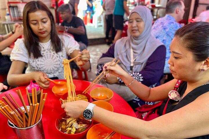 12＋本格料理＆地元の秘密を巡るクアラルンプールフードツアー