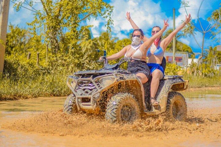Quadriciclo avventuroso Dal cuore di Punta Cana alla spiaggia di Macao