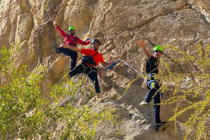 Jabal Shams Via Ferrata Erövra Omans högsta topp