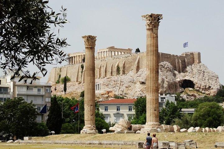 Lille gruppe: Athens Panoramic Tour & Plaka (afhentning ved havnen)