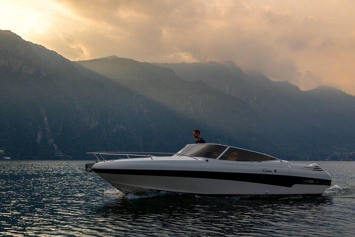 Lago de Como Tour de barco privado de dia inteiro