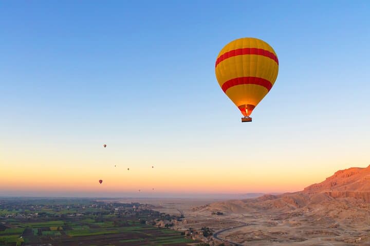 Luxury Sunrise Balloon Ride in Luxor with Pickup