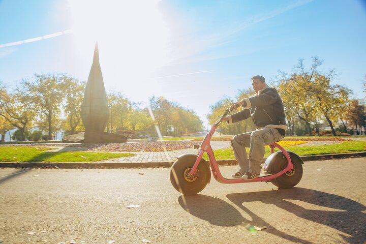 Aluguel de E-Scooter MonsteRoller em Budapeste