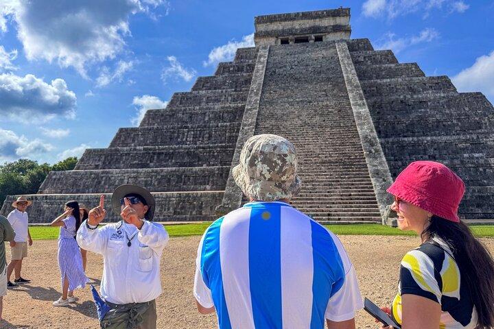 Ek Balam, Chichen Itza, Cenote e almoço buffet Tour
