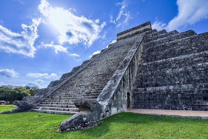 Ek Balam, Chichen Itza, Cenote e almoço buffet Tour