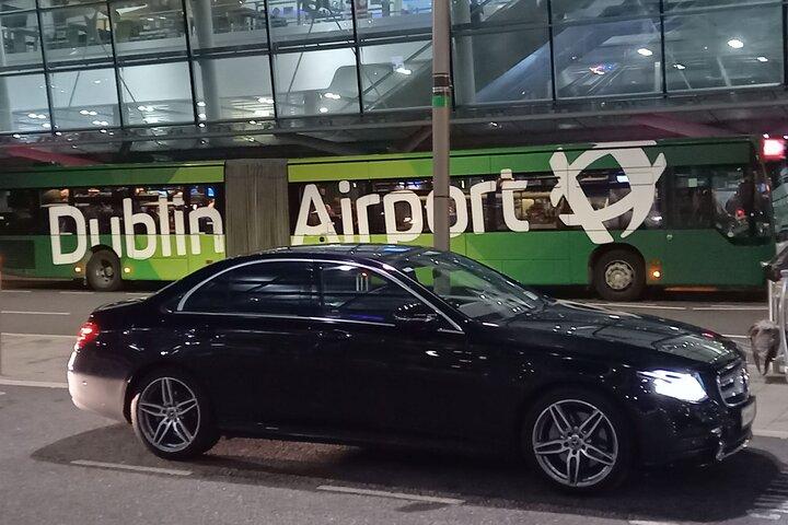 ダブリン空港～アダレプレミアムカーサービス