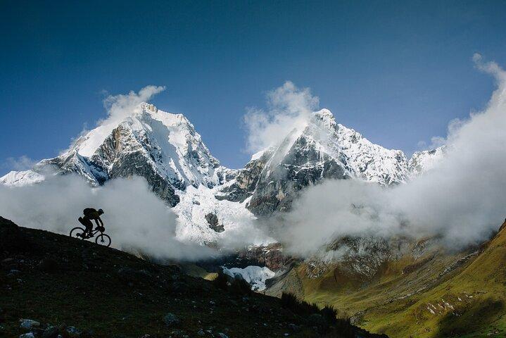 15Day-Mountainbike Extreme Cordillera Huayhuash Yerupaja Circuit