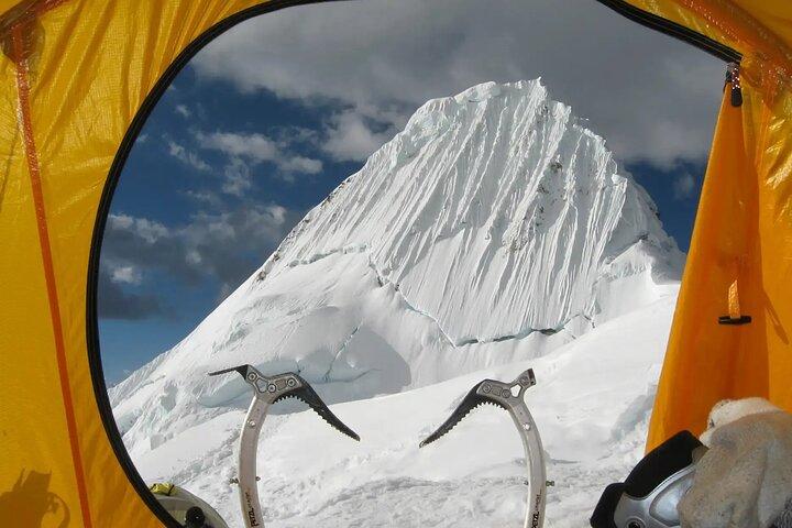 2-dages VIP-helikoptertur til Cordillera Blanca og Huayhuash