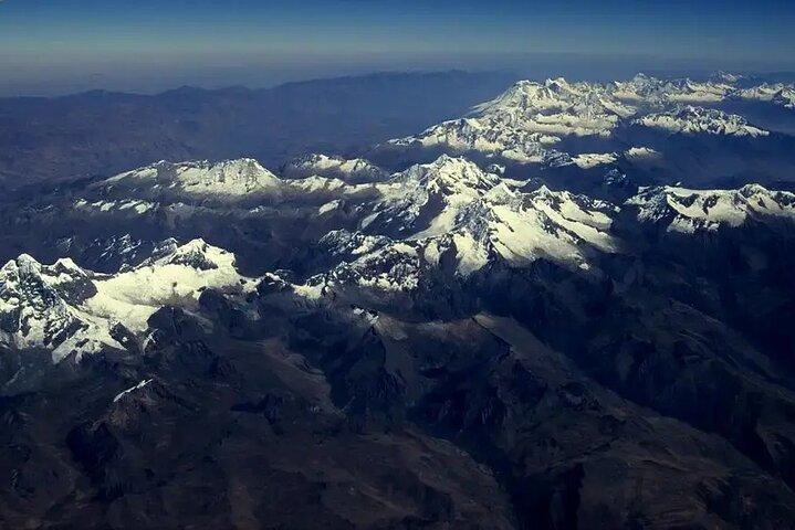 2-dages VIP-helikoptertur til Cordillera Blanca og Huayhuash