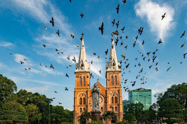 Ho-Chi-Minh-Stadtrundfahrt mit Führung