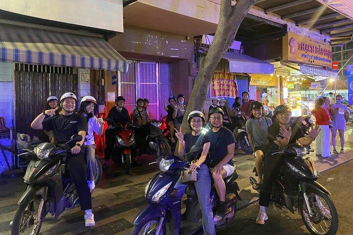 Fra Ho Chi Minh: Saigon Street Food Tour med motorcykel