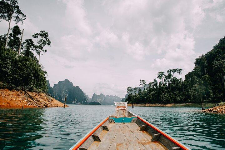 2 dage Khao Sok tur med overnatning på Cheow Lan Lake fra Phuket
