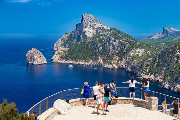 Formentor mozzafiato per terra & mare e mercato tradizionale