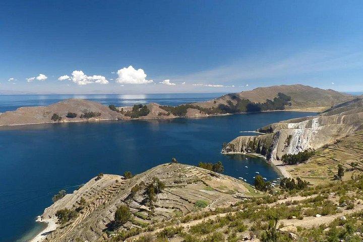 Shared Tour–La Paz, Isla del Sol & Salar de Uyuni Explore 12D/11N