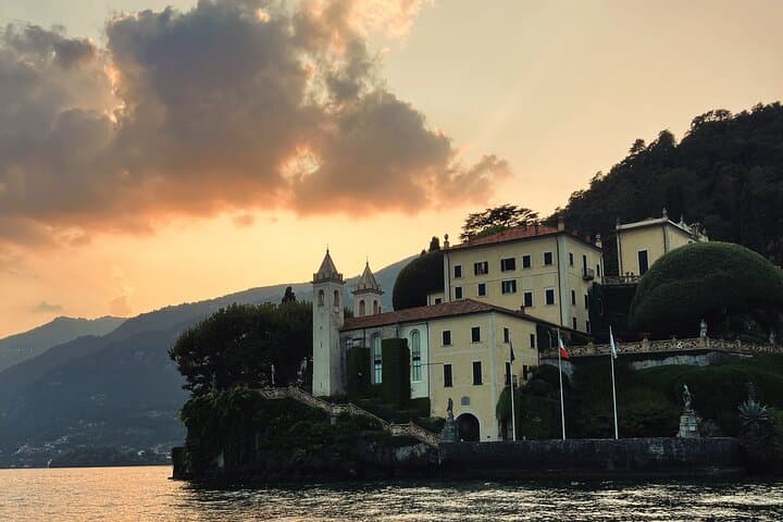Sunset Cruise on the Waters - Vintage Boat Tour from Bellagio
