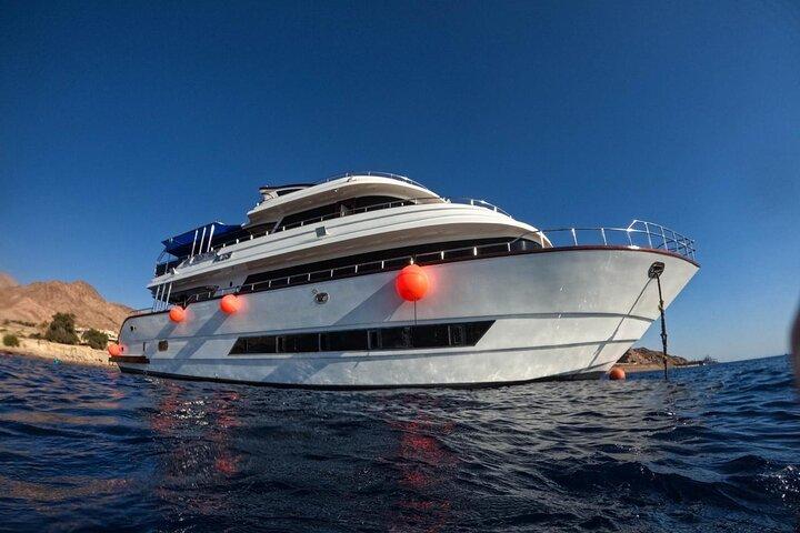 Cruceros de buceo, snorkel y ocio en barco