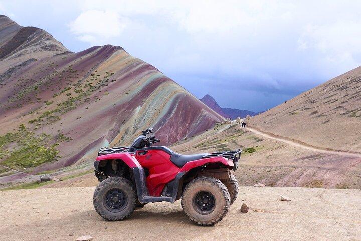 Vinicunca Rainbow Mountain ATV Tour da Cusco con pranzo