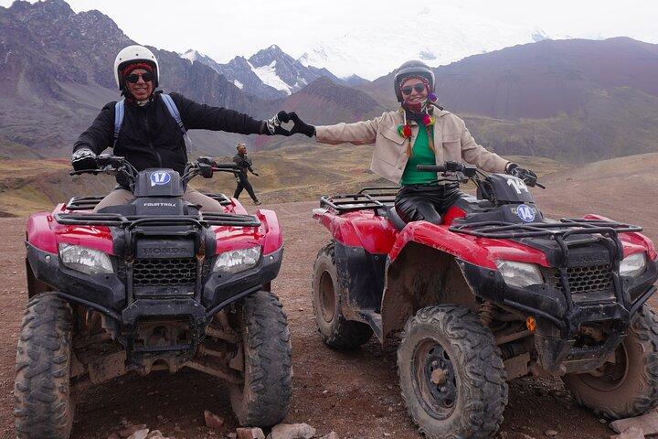 Vinicunca Rainbow Mountain ATV Tour da Cusco con pranzo